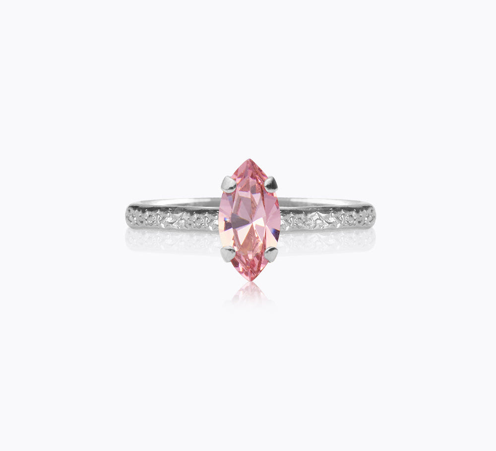 Petite Navette Ring / Light Rose