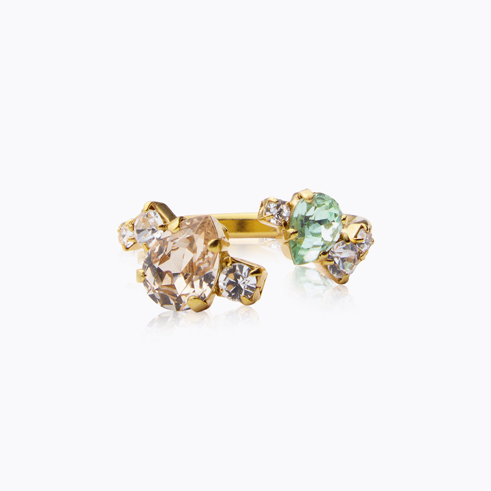 Caroline Svedbom - Vivi Ring Chrysolite Light Silk Gold